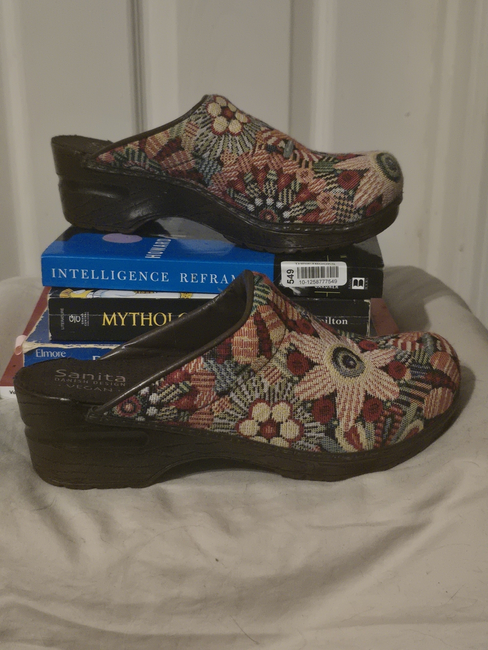 Sanita Danish Design Vegan Floral Tapestry Clogs Women’s US 5.5-6 EU 36